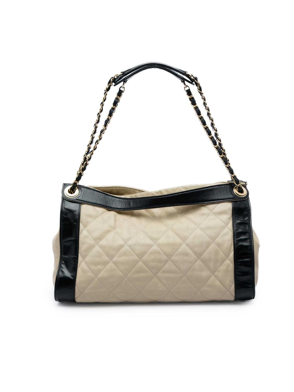Chanel Bicolor Quilted Lambskin In The #368373C11B